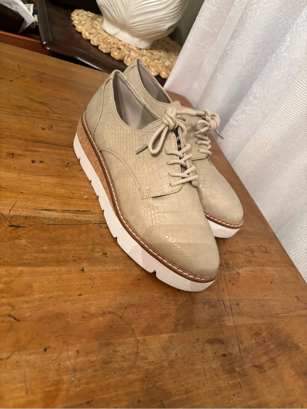 Steve Madden Women's Taupe Platform Oxford Shoes